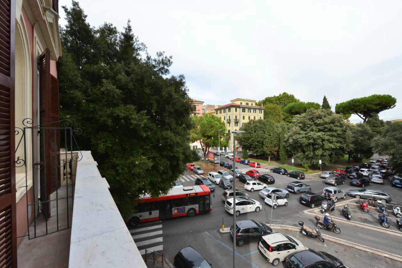 Fabio Dei Velapazza Guesthouse Rome Exterior photo